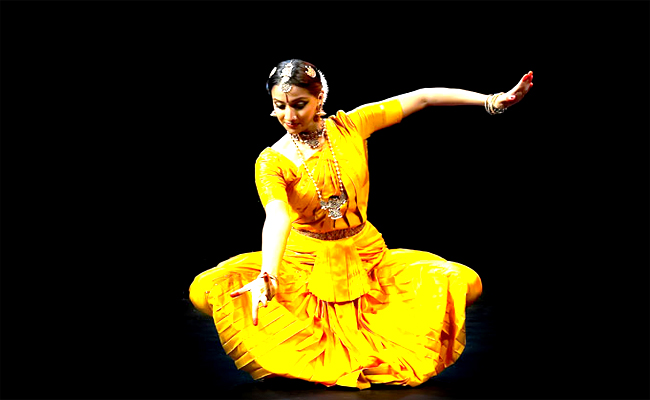 The live, one-on-one, real time, interactive online 
				Kathak dance class lessons are conducted through Teams, Google Meet, Zoom and these private Kathak classes are available to learn all the three
				major Kathak dance Gharanas (schools) - Jaipur, Benaras and Lucknow Kathak gharana with different styles in dance footwork and
				acting. Tabla & Sitar are the accompanied instruments.